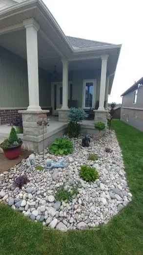 House For Sale in Strathroy-Caradoc, Ontario