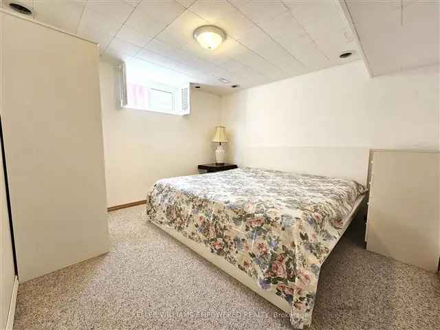 Bayview Woods-Steeles Basement Suites Near Seneca College