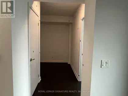 1 room apartment of 390 m² in Toronto