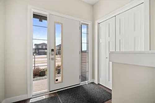 Walk Out Bungalow In Bridgwater Trails Winnipeg