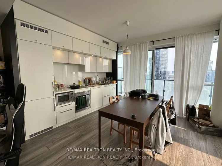 Condo For Rent in Toronto, Ontario