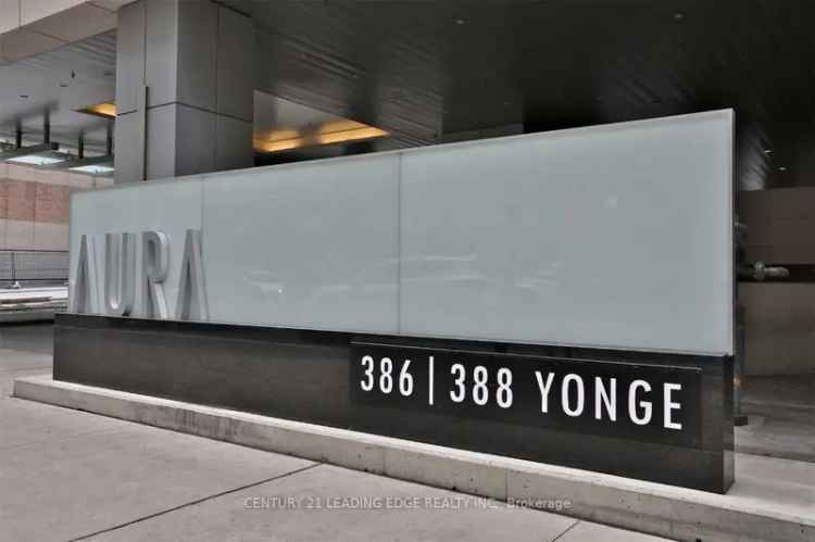 Luxurious 2+Den Condo in Aura, Downtown Toronto