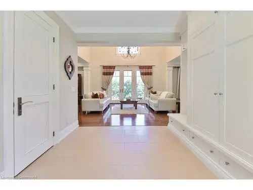 4 2 Bedroom House In Mineola Mississauga