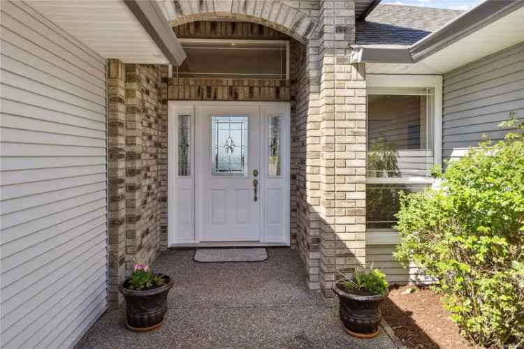 Ocean View Rancher in Nanaimo with Stunning City Lights Views