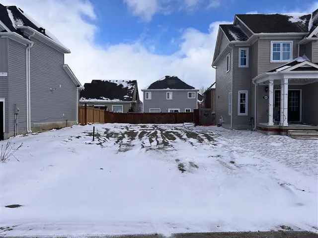 Shelburne Dream Home Lot: Family-Friendly Subdivision