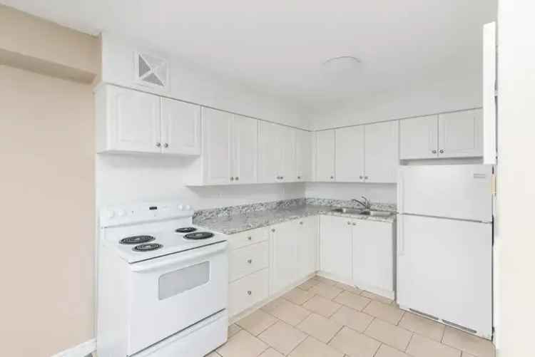 Rent Apartment in Hamilton with Great Amenities and Nearby Parks