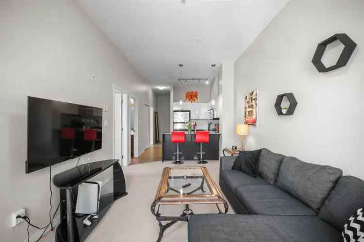 PENTHOUSE in Quattro 2 2 Beds 1 Bath Open Concept
