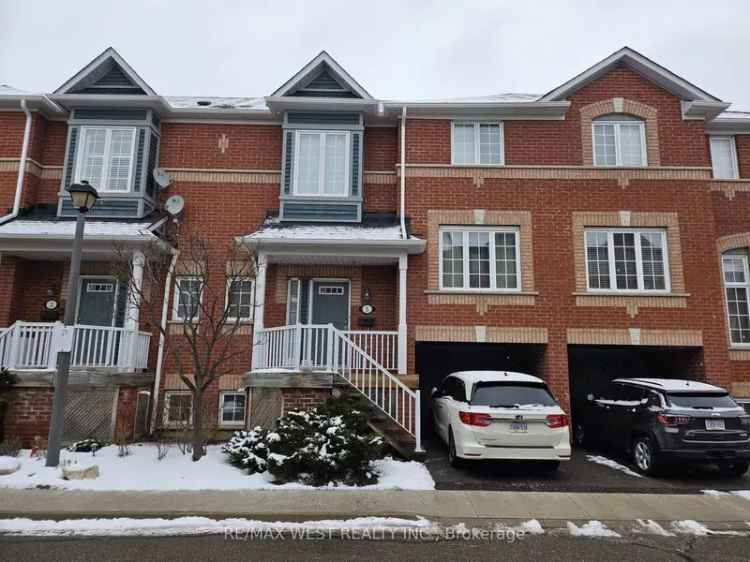 Spacious Daniels Townhouse in Mississauga - 3 Beds, 2 Baths, Deck & Patio