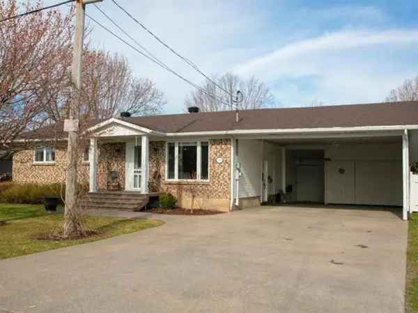 Bungalow for Sale in Danville Family Neighborhood