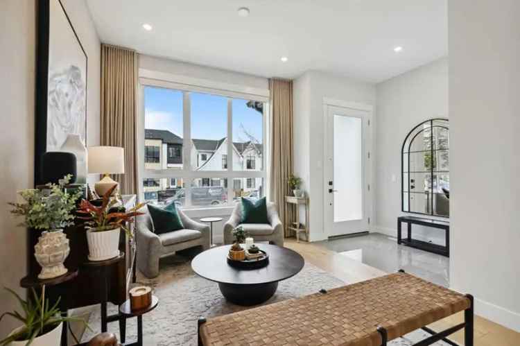 Luxury 3000+ Sq Ft Calgary Infill Home - Chef's Kitchen, Spa Ensuite, Finished Basement