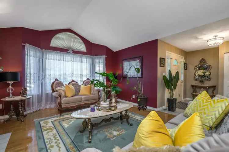 Fleetwood 2-Story Home 2100 Sq Ft 4 Beds Updated Kitchen Central AC Large Backyard