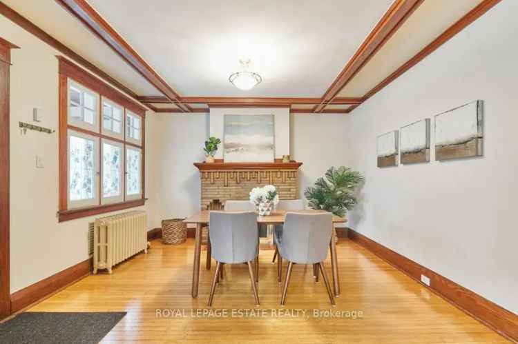 House For Sale in Toronto, Ontario