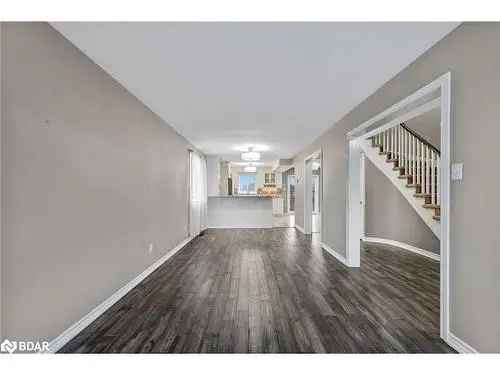 House For Sale In Barrie, Ontario