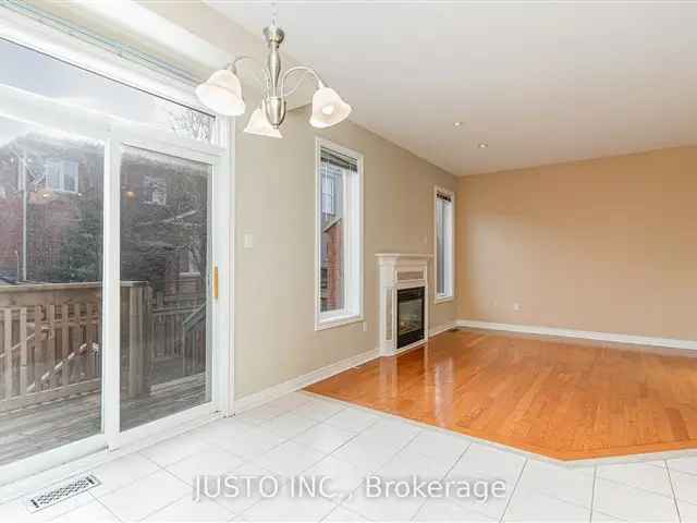 Townhouse For Sale in Brampton, Ontario