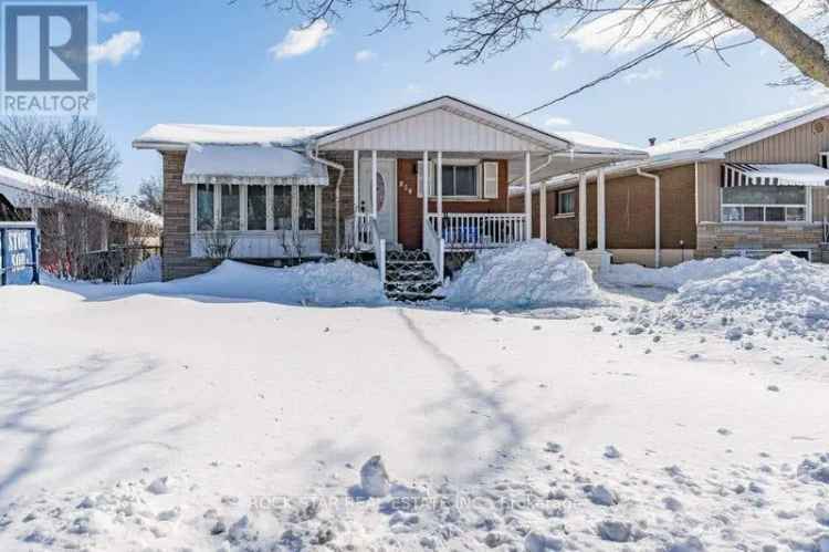 Legal Duplex 5 Beds 2 Baths Near Parks Schools and Transit