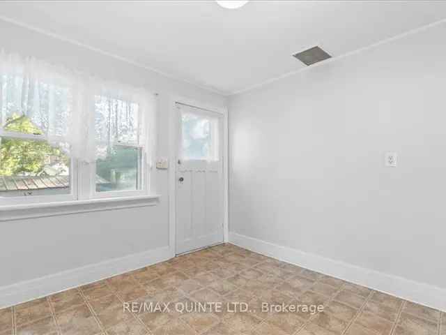 House For Sale in Belleville, Ontario