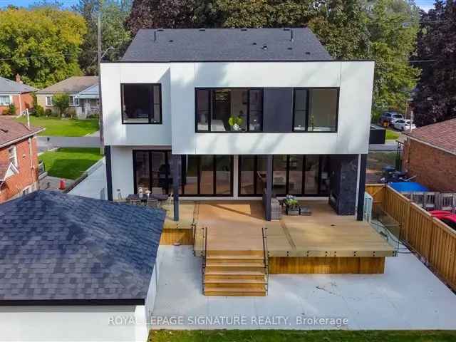 Modern Family Home in Lakeview - 3000+ sq ft