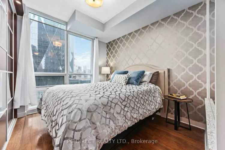 House For Sale in 18, Harbour Street, Toronto, Ontario