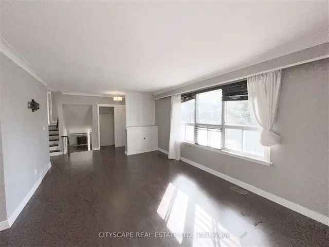 Mississauga Lakeview 3-Bedroom Home Large Lot Renovation Potential