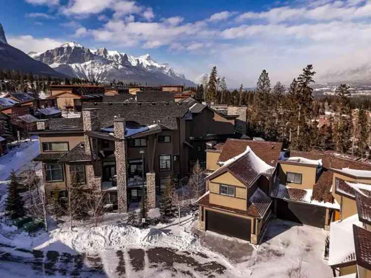 3 Bed 3.5 Bath Mountain Townhome with Stunning Views