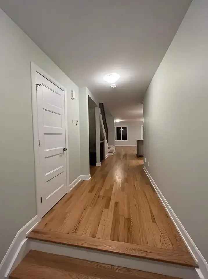 Limoges Master Bedroom Rental 1300sqft 1 Parking Spot