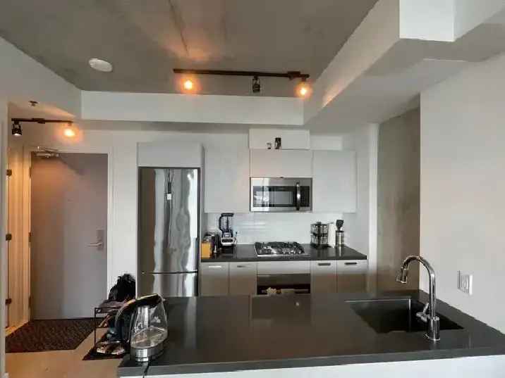 Beautiful modern condo for rent