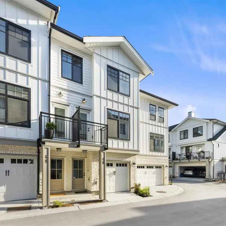 Modern Farmhouse Townhouse for Sale in South Surrey