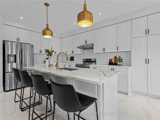 Stunning 4-Bedroom 5-Bathroom Modern Home on Ravine Lot