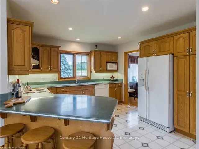 House For Sale in 94, Parkwood Drive, Hare Bay, Newfoundland and Labrador