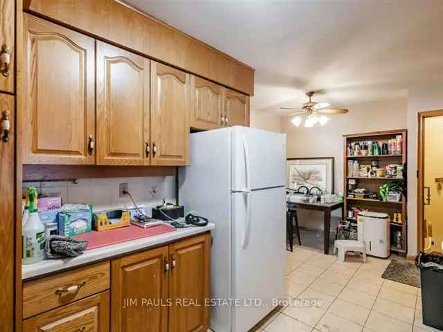 Brick Bungalow with Finished Basement Hamilton Mountain