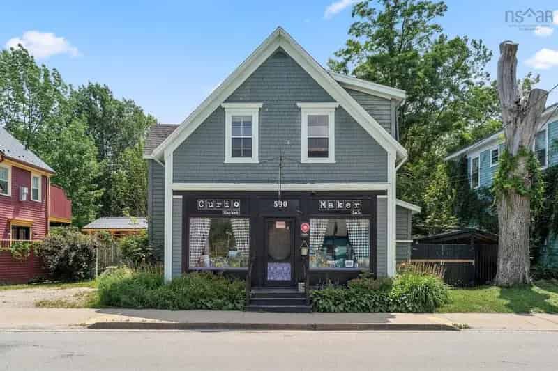 Buy Commercial and Residential Property in Mahone Bay with Unique Features