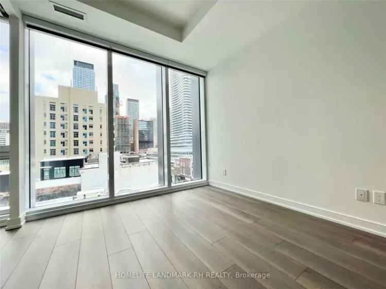 Condo For Rent in 3, Gloucester Street, Toronto, Ontario