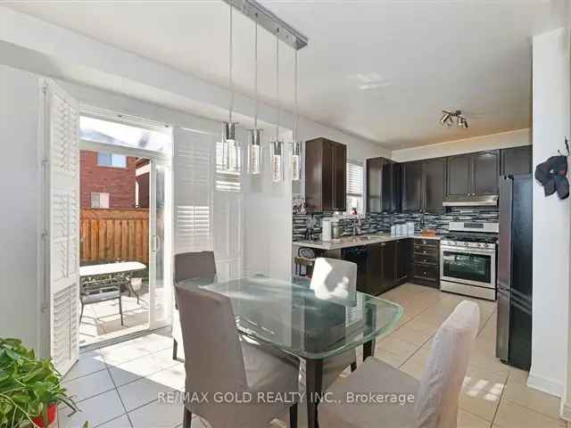 4 Bedroom 4 Bath Detached Home in Brampton