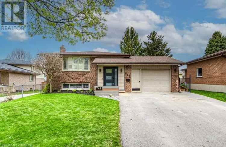 Charming 3 1 Bedroom Detached Home Near Parks and Schools