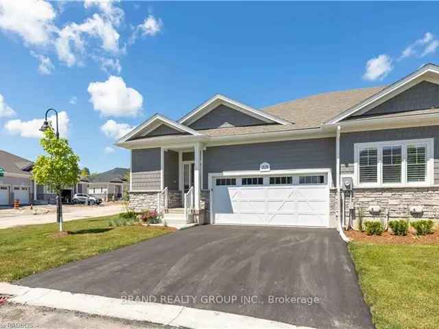 Townhouse For Sale in Georgian Bluffs, Ontario