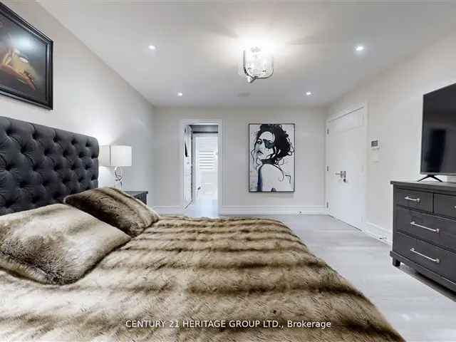 Luxurious 5000+ Sq Ft Detached Home in Richmond Hill