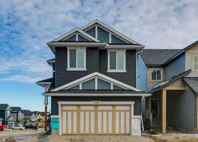 Damon Model Home: Spacious 9' Ceilings, Executive Kitchen, Modern Design