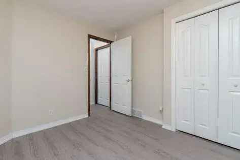 3 rooms apartment of 136 m² in Calgary