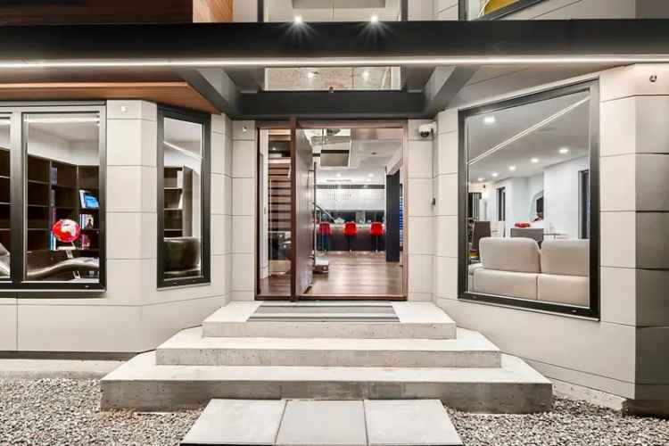 Canyon Heights Luxury Home: 4 Beds, 6 Baths, Capilano River Views
