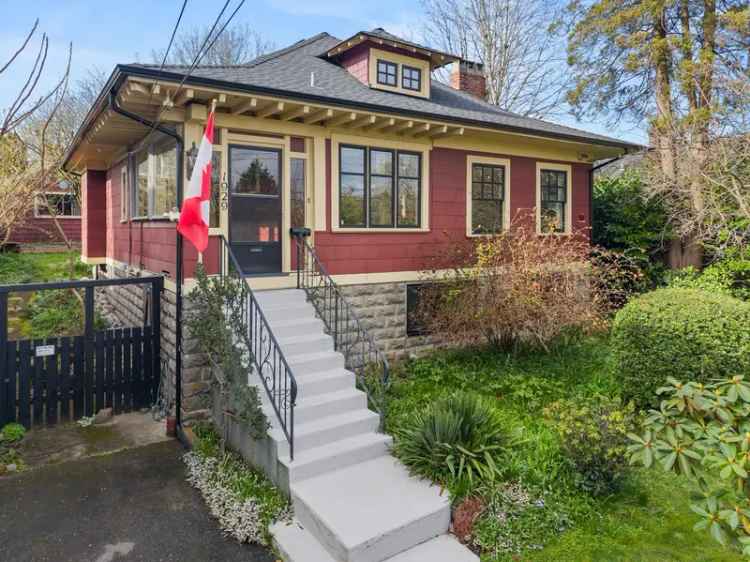 1929 Eighth Avenue New Westminster Family Home For Sale