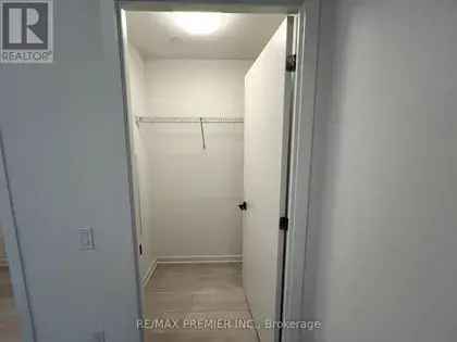 2 rooms apartment of 397 m² in Toronto