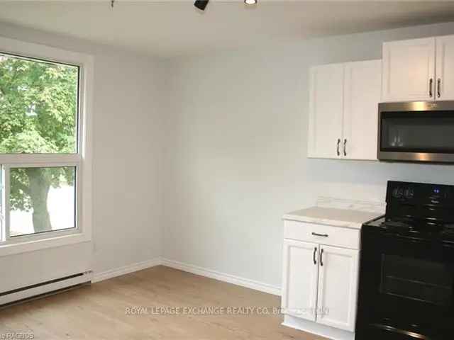 House For Sale in Kincardine, Ontario