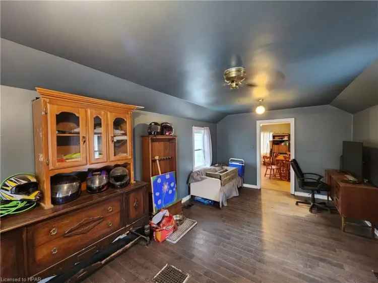 House For Sale in Morris-Turnberry, Ontario