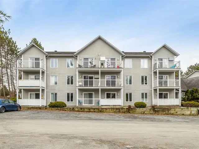 Apartment for Sale Sutton Rue Maple