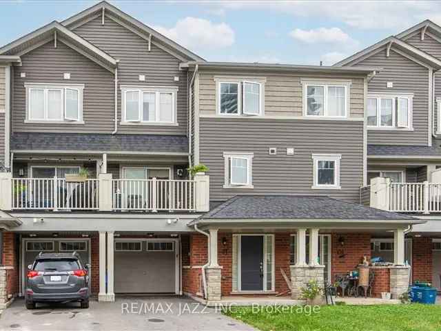 Townhouse For Sale in 71, Far North Court, Oshawa, Ontario