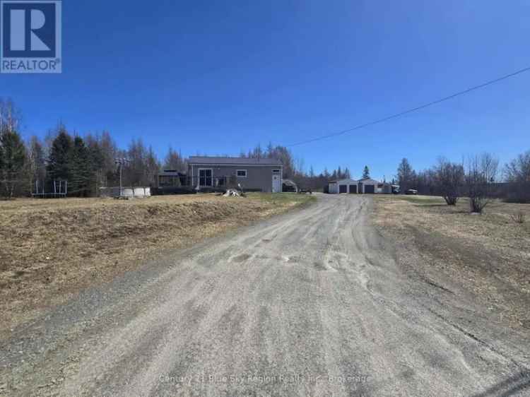 Cozy 2-Bedroom Home on 37 Acres in Crystal Falls
