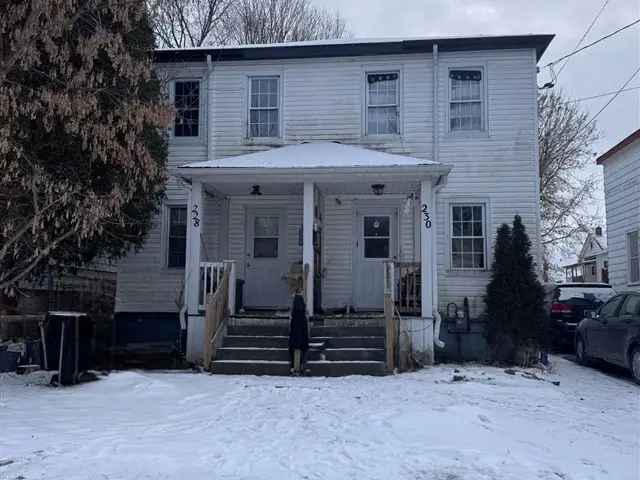 Duplex For Sale in 230, Sixth Street West, Cornwall, Ontario