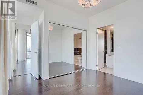 2 rooms apartment of 137 m² in Toronto