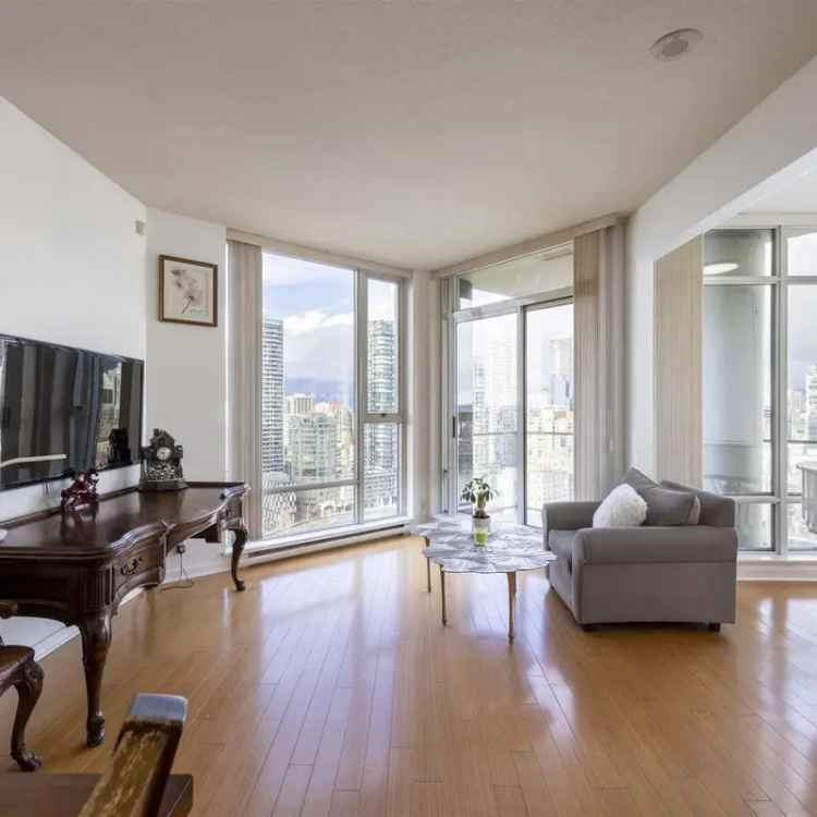 Yaletown Beach Crescent Condo 1 Bed Plus Den Stunning City Views