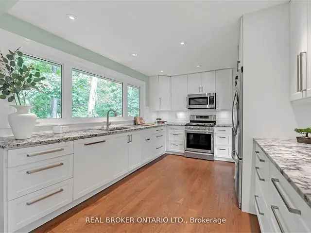 4-Bedroom Ravine Home in Prestigious Tyandaga Burlington